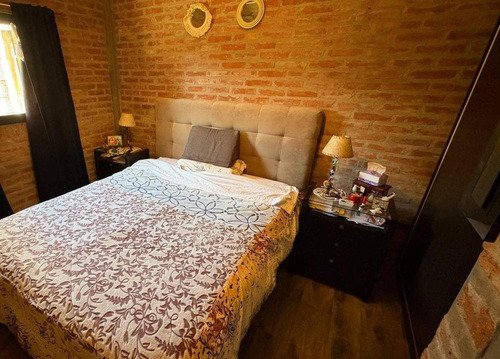 Casa En Venta - 4 Dormitorios 1 Baño - La Reja