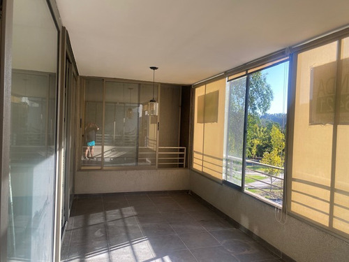 Amplio Departamento, Américo Vespucio Norte 2707