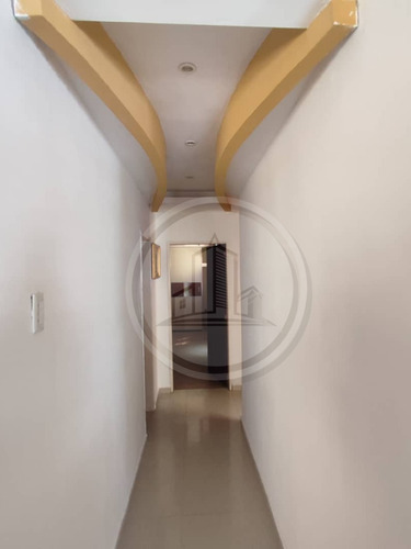 En Venta Casa Con Amplia Estructura Ubicada En La Parroquia Casanova Godoy, Sector Barrio Lourdes 03js