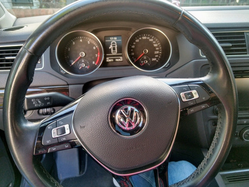 Volkswagen Vento 2.5 Advance Plus 170cv 2015