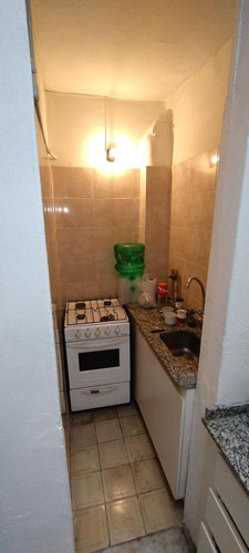 Imagen 12 de 14 de Departamento-balvanera-3 Amb-patio Cubierto-para Depósito, Oficina, Vivienda-p.b.