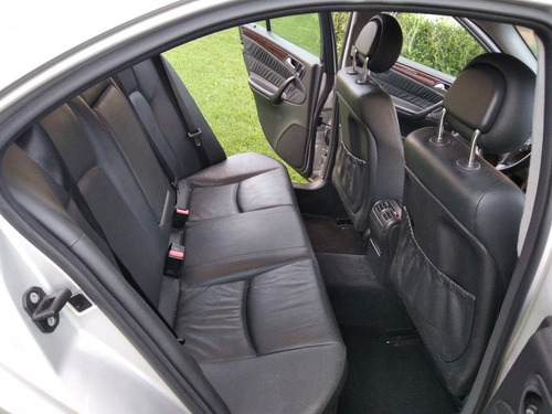 Imagem 7 de 9 de Mercedes- Benz C-240 Elegance 2.4 V6 24v