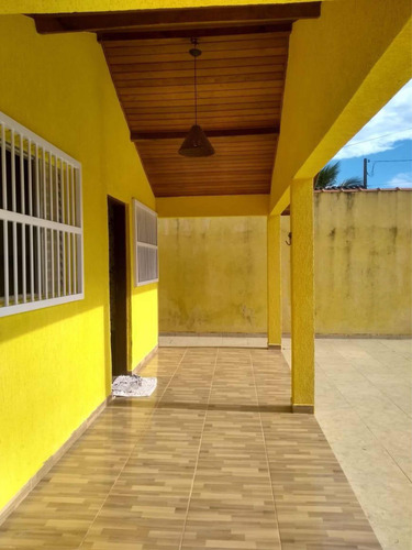 Casa Com 3 Quartos 2 Banheiros Terreno 10 X30