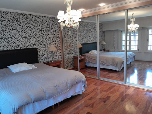 Casa En Venta En Martinez De Libertador Al Rio.