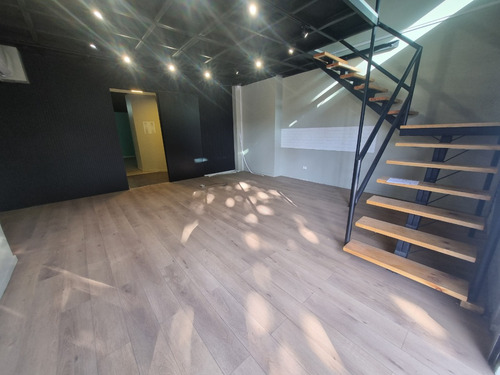 Local En Arriendo En Las Condes - Av. Manquehue