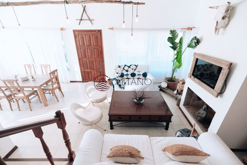 Imagen 6 de 30 de Venta Casa 7 Dormitorios Manantiales. - Manantiales El Chorro