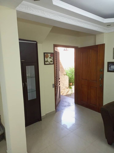 Imagen 16 de 16 de Se Alquila Hermoso Townhouse En San Diego, Res Aves Del Paraíso.(semi Amoblado) Y.l.