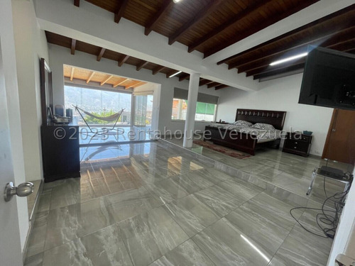 Casa En Venta En Colinas De Bello Monte Remodelada Caracas Areas Sociales Seguridad