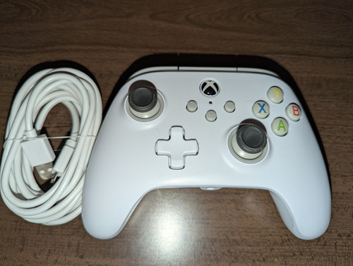 Gamepad Powera Xbox Modelo 2 - Controlador Inalámbrico Blanco (Usado)
