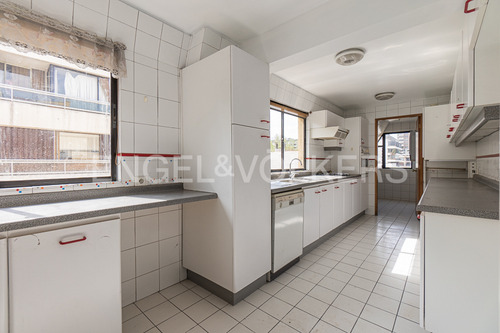 Penthouse - Europa/ Ricardo Lyon