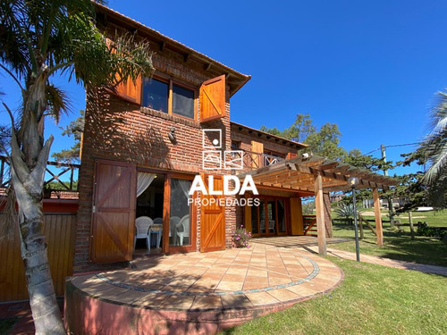 Casa Punta Colorada Piriápolis 4 Dorms Venta Ca501382