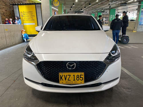 Imagen 4 de 25 de Mazda 2 Sedan
