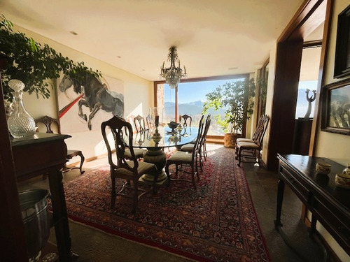 Venta, Impecable, Vistas Despejadas, Tres Dormitorios.