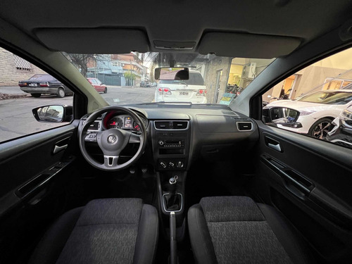 Imagen 13 de 16 de Volkswagen Fox 1.6 Trendline 5ptas /// 2013 - 88.000km