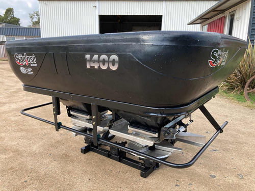 Fertilizadora Sao Jose 1400 Lts 30 Mts.