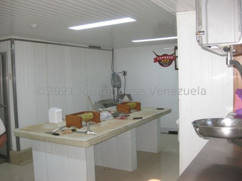 Negocio En Venta Mls #21-24698 - Laura Colarusso