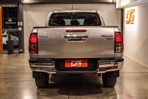 Imagen 11 de 22 de Toyota Hilux Srv 2.8 Tdi 4x2 53.000km 2019 Gris