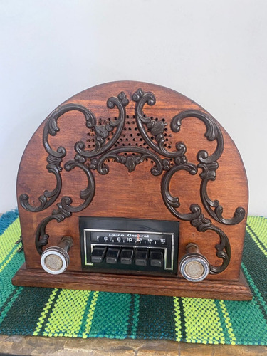 Radio Antiguo Estilo Catedral ( Replica ) 