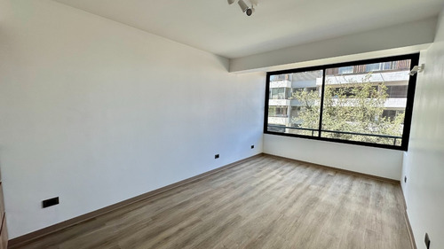 Imagen 4 de 12 de Espectacular Departamento 2d+2b Recién Remodelado