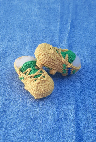 Zapatitos Futbol Crochet Amarilla (0 A 3 Meses)
