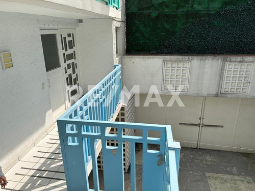 Edificio Comercial En Venta En Bosques De Las Lomas