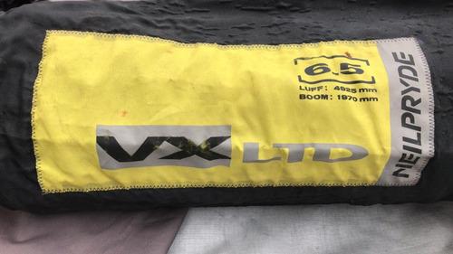 Vela Windsurf