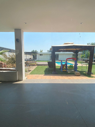 En Venta Casa, Condominio Las Mercedes, Machalí