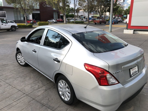 Imagen 9 de 15 de Nissan Versa 4 Puertas