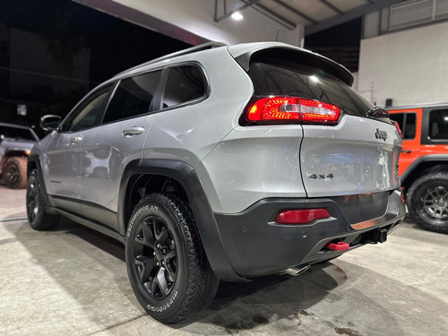 Jeep Cherokee 3.3l Trailhawk At