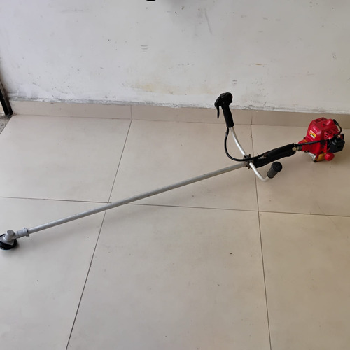 Roçadeira Shindaiwa C230 (Usado)