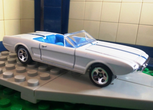 Priviet Clasicos Ford Mustang Ii 1963 Bco Hot Wheels Hw