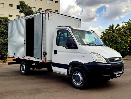 Imagem 9 de 15 de Iveco Daily 35s14