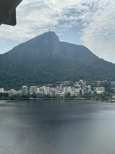 Vista Deslumbrante Pra Toda A Lagoa
