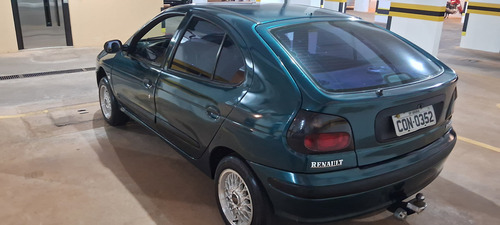 Renault Mégane hatch 1.6 Rn 5p