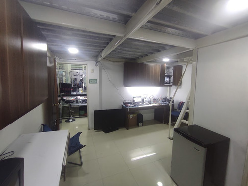 Imagen 4 de 7 de Venta De Fondo De Comercio Ramo Electronico Ljsa 23-20250