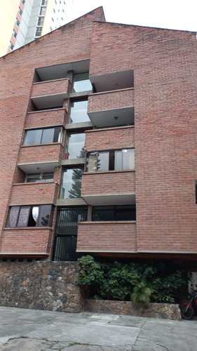 Venta Apto 103mts 3 Habitaciones  $ 300.000.000 Negociables Medellin 