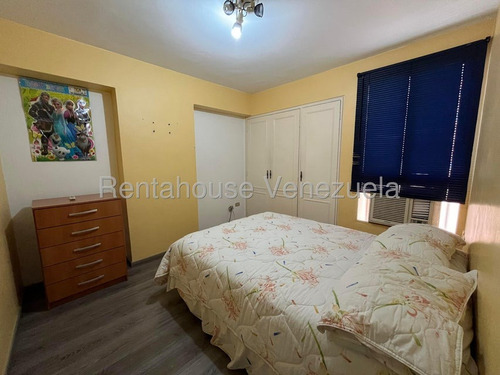 Julio Latouche 25-17840 Apartamento En Venta Prebo Valencia, Amplio, Cómodo E Iluminado, Re-modelado, Semi Amoblado, Cerca C. C. Shopping Center, Planta Electrica.