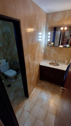 Departamento En Venta - 3 Dormitorios 2 Baños - Río Cuarto