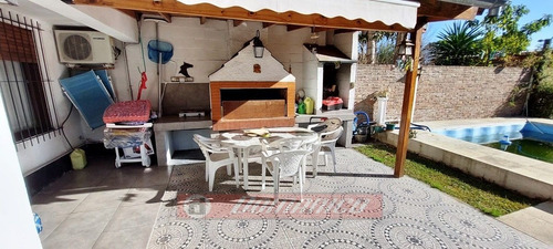 Imagen 21 de 23 de Casa En Venta En Villa Tesei