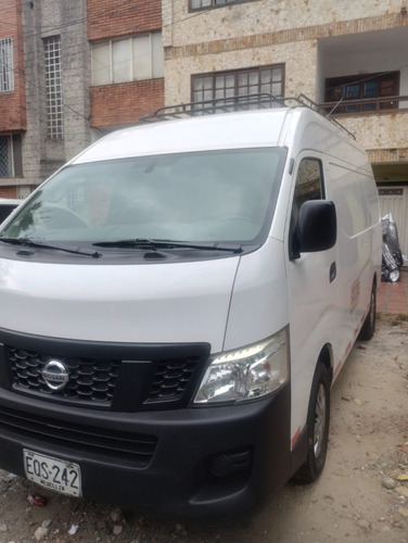 Nissan Urvan 2.5 Nv350