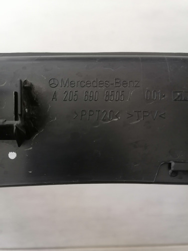 Embellecedor Maletero Mercedes C300 Coupe 2020 A2056908505 (Usado)