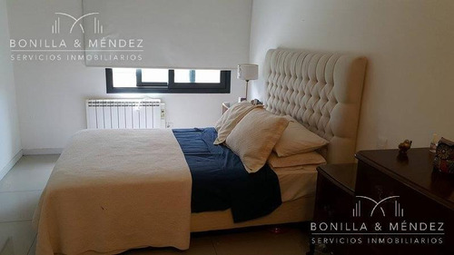 Torres Barcelona, Bloque Ii, 3 Dormitorios, Alquiler Anual, Gastos Comunes Incluidos
