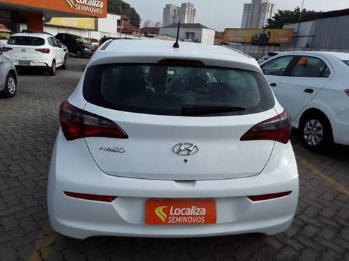 Imagem 3 de 10 de Hyundai Hb20 1.0 Unique 12v Flex 4p Manual