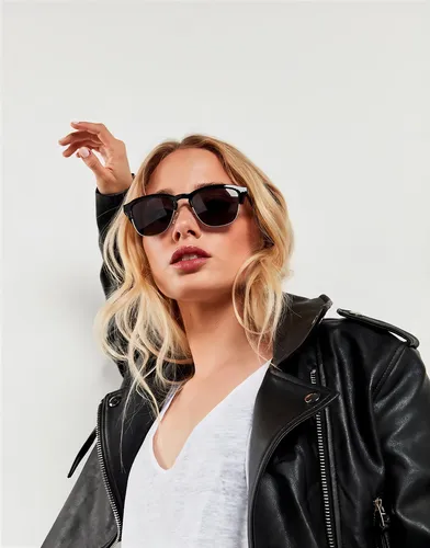 Gafas de sol Hawkers Lifestyle New Classic diseño Diamond Black Dark armazón negro brillante/plata y lente negro