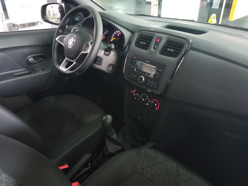 Imagen 10 de 16 de Renault Logan 2023 Ds