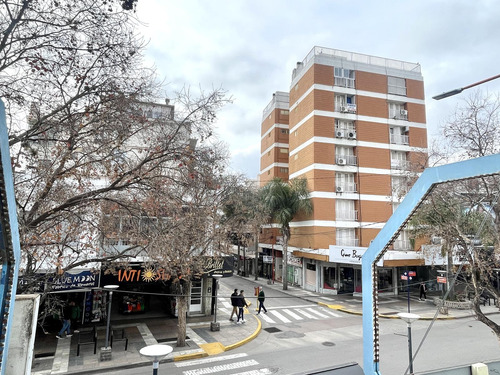Imagen 13 de 15 de Villa Carlos Paz - Oficina Amplia - La Mejor Ubicación - Escritura