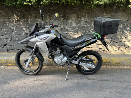 Honda Xre 300. 2023. Excelentes Cond. Único Dueño. Serv Agen