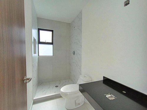 Casa En Venta De 4 Recámaras Con Recámara En Planta Baja En Viu Panorama, El Marqués, Querétaro