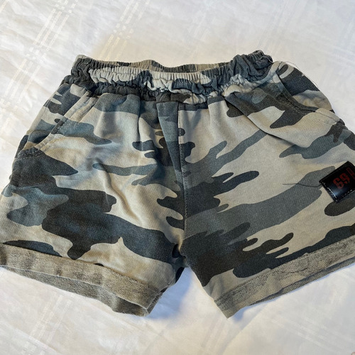 Short Camuflado Talle 8 Sin Marca Usado Niño