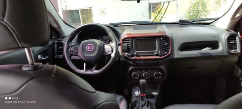 Imagen 5 de 8 de Fiat Toro Toro Freedom 1.8 At6
